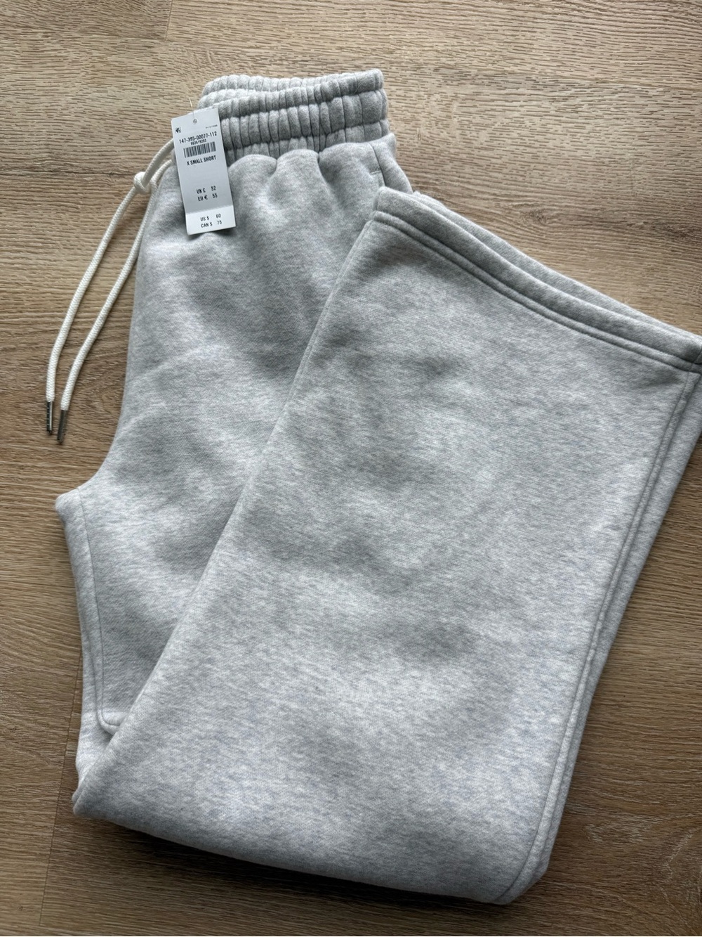 Ambercrombie Wide Leg - Picture 2 of 3